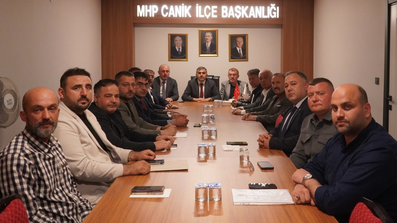Samsun MHP'den Gövde Gösterisi: Canik'te 200 Yeni Üye Partiye Katıldı!